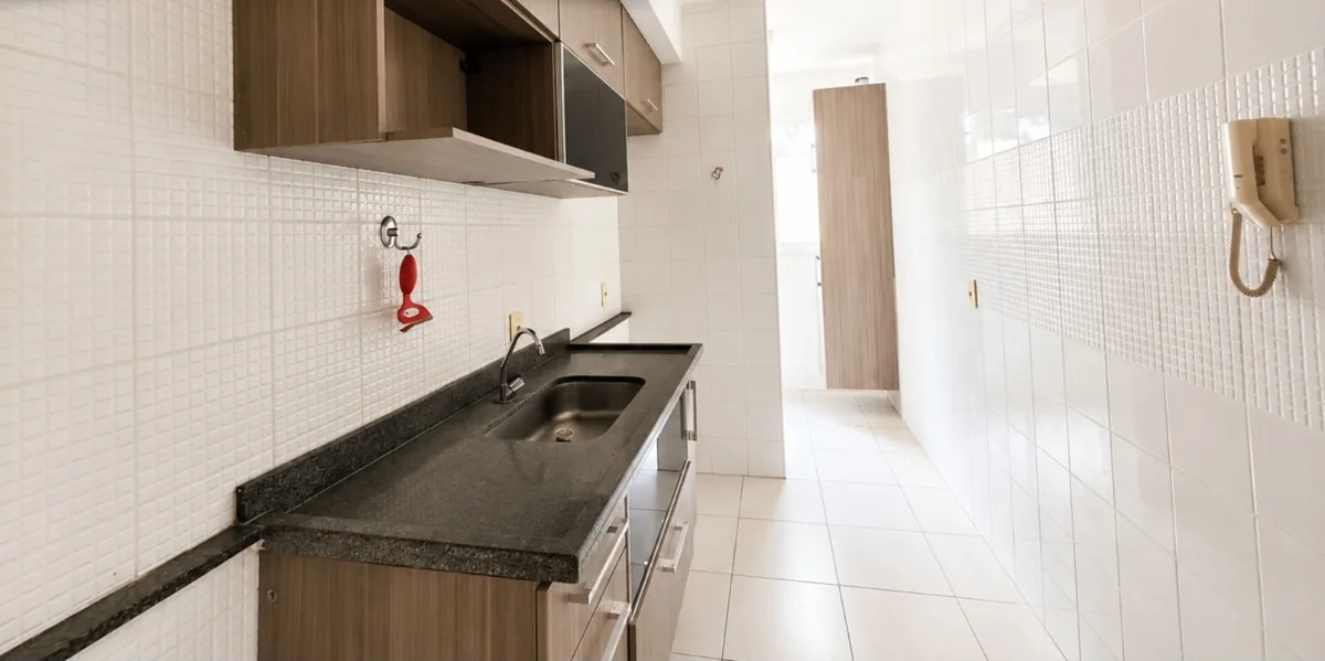 Cozinha com armários