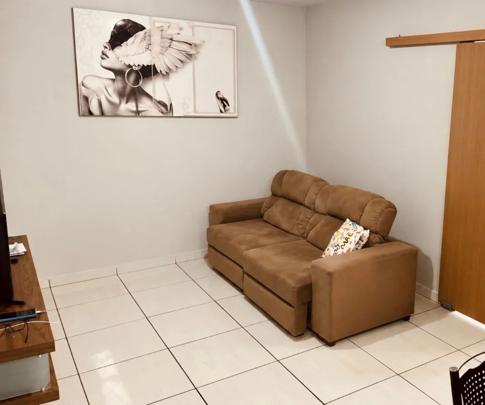 Sala com porta de correr
